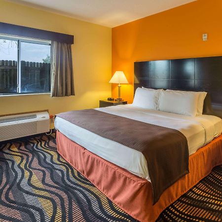 Americinn By Wyndham Streator Ngoại thất bức ảnh